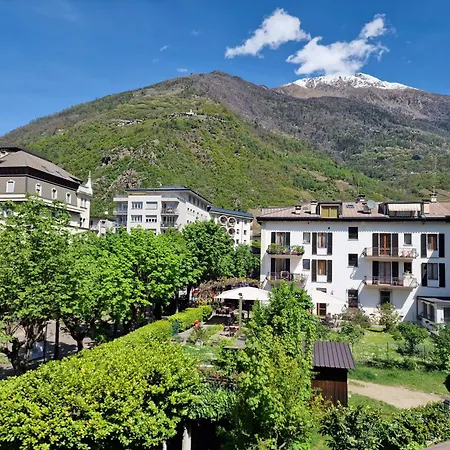 Apartment Bernina Station Centre 1 -